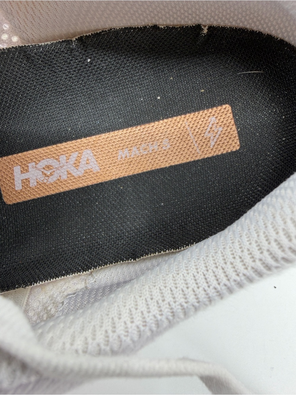 Hoka Mach 5 running shoes in the white and copper colorway, SZ 9 - Picture 9 of 9